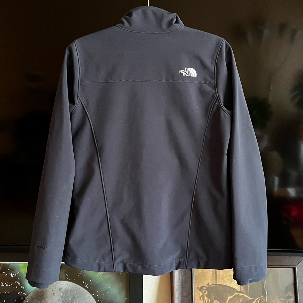 North Face Softshell - image 2